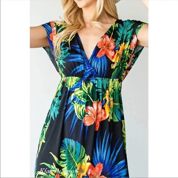Tropical Floral Maxi Dress | Vacation Beach Resort Summer Dress - Picture 2 of 8